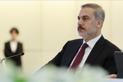 Thumbs B C F3e2aaa9bc5ca562868da434ed3d250e