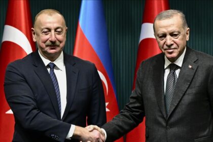 Thumbs B C C66781077296e3858d0bfff2dee34036