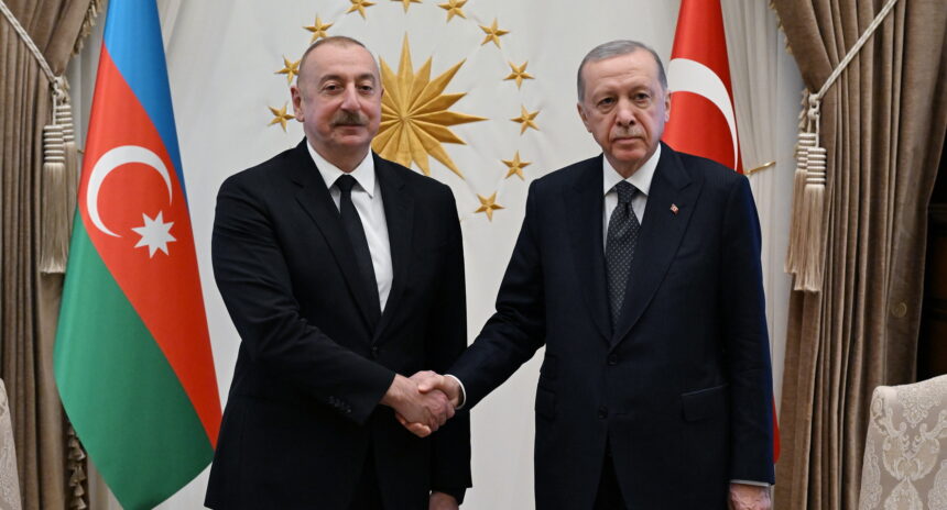 17180219735687414722