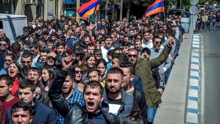 31463 Arm180416armeniaprotest 1523882728586