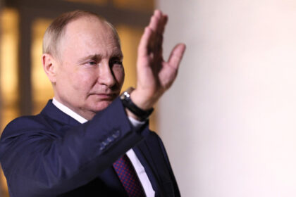 Putin Saying Farewell To Aliyev And Pashinyan On 311022