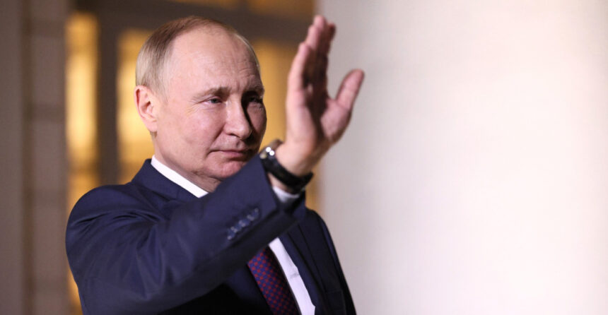 Putin Saying Farewell To Aliyev And Pashinyan On 311022