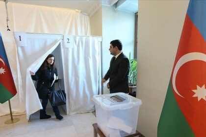 Thumbs B C 64eac81859eb54a6921a5bba69d2e914