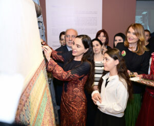 1746535527322316357 1200x630