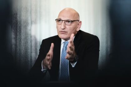 972c3f39 501d 4381 8c02 40d9d7fb0dc7