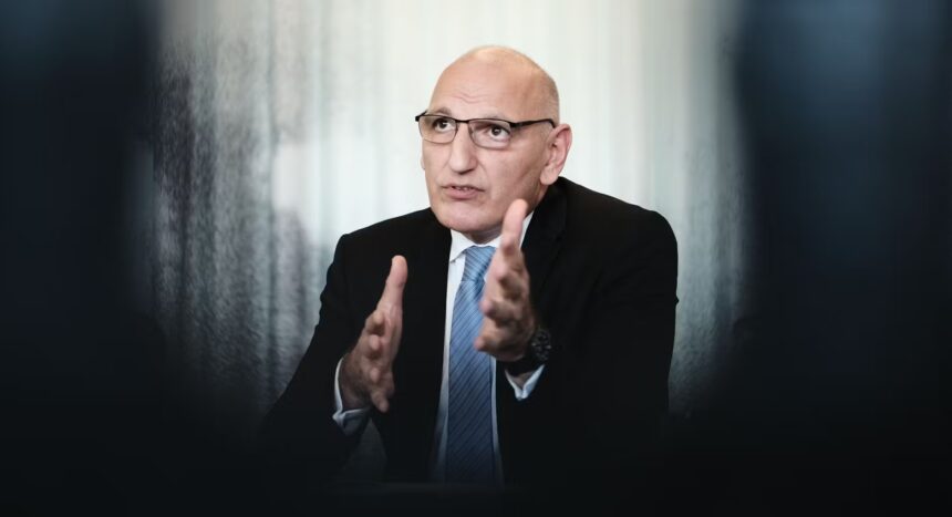 972c3f39 501d 4381 8c02 40d9d7fb0dc7