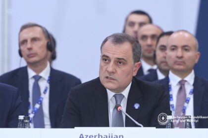 24cfbac3 3bb2 3224 9960 4ec3d83149cd 850