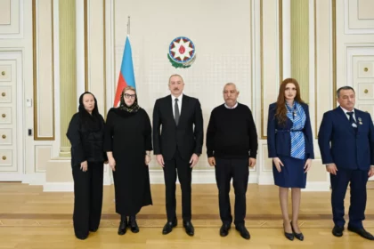 53d1810f40adfff0c41fb80a48e3fbde