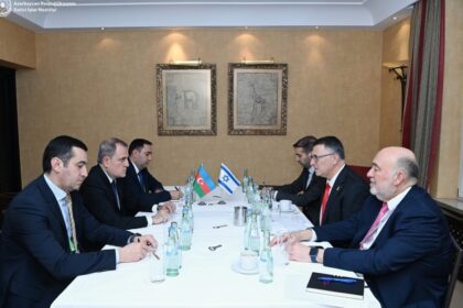 0cd515f5 E3dd 3ecc B81a D189404fe6c4 850