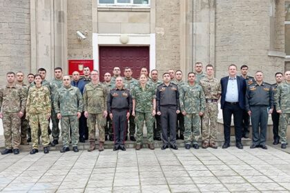 30598815 8f8c 31bf A179 B22548cea66b 850