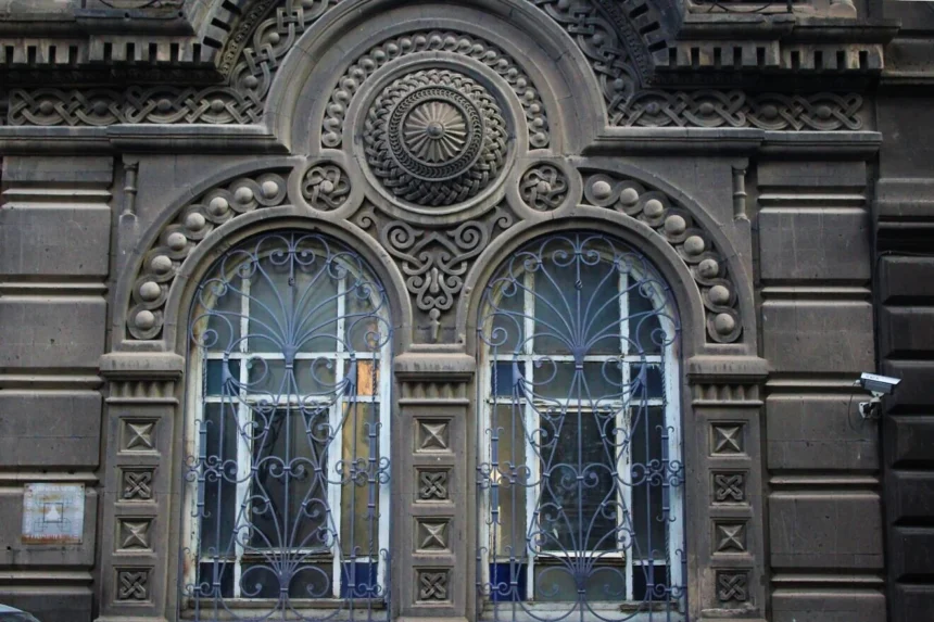 Iranian consulate yerevan 01 1320x880