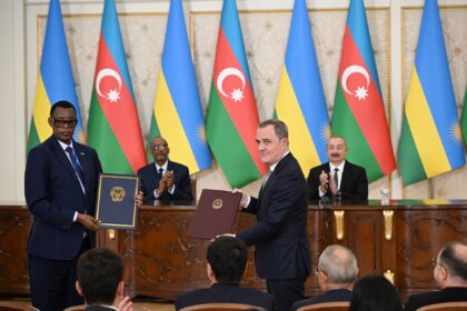 1758361226 800871371afaa66f53b987c897b7f23a