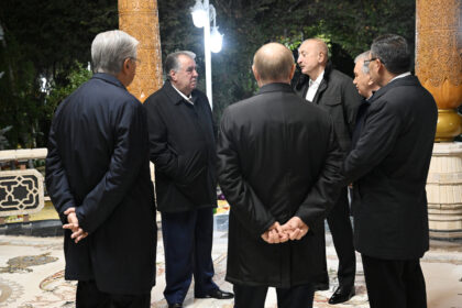 1760032848354904608 scaled