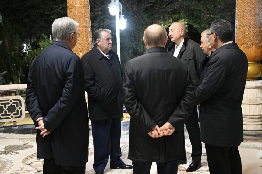 1760032848354904608 scaled