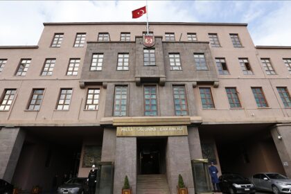 Thumbs b c 5f5e02b47fb367c2a5c691b8c2a07c92