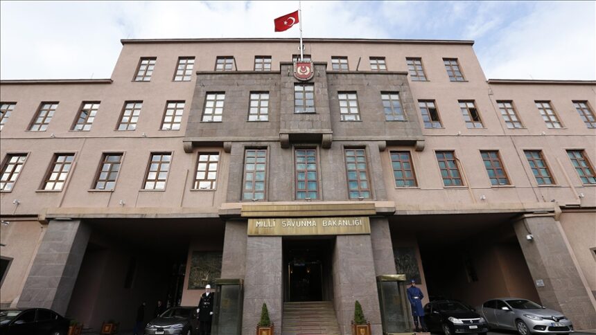 Thumbs b c 5f5e02b47fb367c2a5c691b8c2a07c92