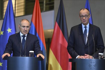 Thumbs b c a136ddf8c192ea0b652bc08dcb34d956