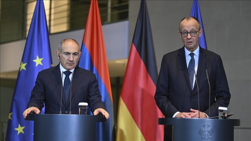 Thumbs b c a136ddf8c192ea0b652bc08dcb34d956