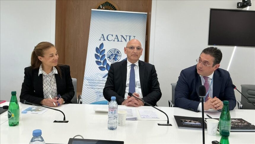 Thumbs b c b2778d739f6e68cf20f3d2954e847e03