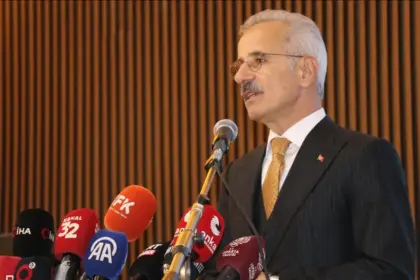 Fabe5d66923d17ab472726fd7c7967833b3ea8088d166772e23969b147aeefb9